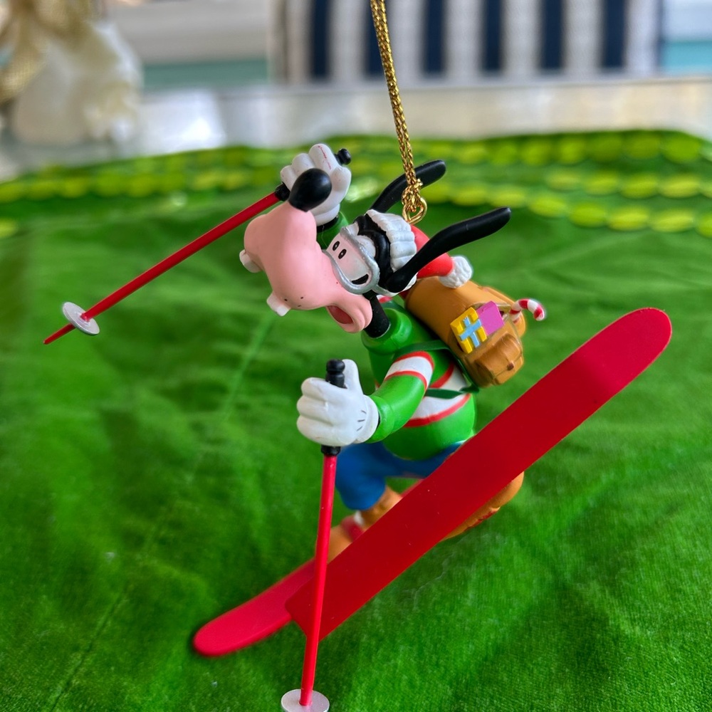 Vintage Grolier Disney Collectable Christmas Ornament, "Goofy" - Original Box